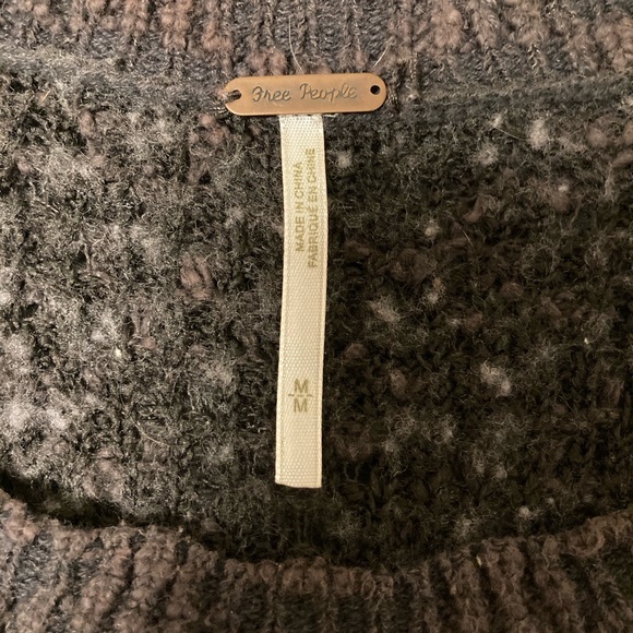 Pre owned women’s free people Grey sweater - Picture 2 of 2
